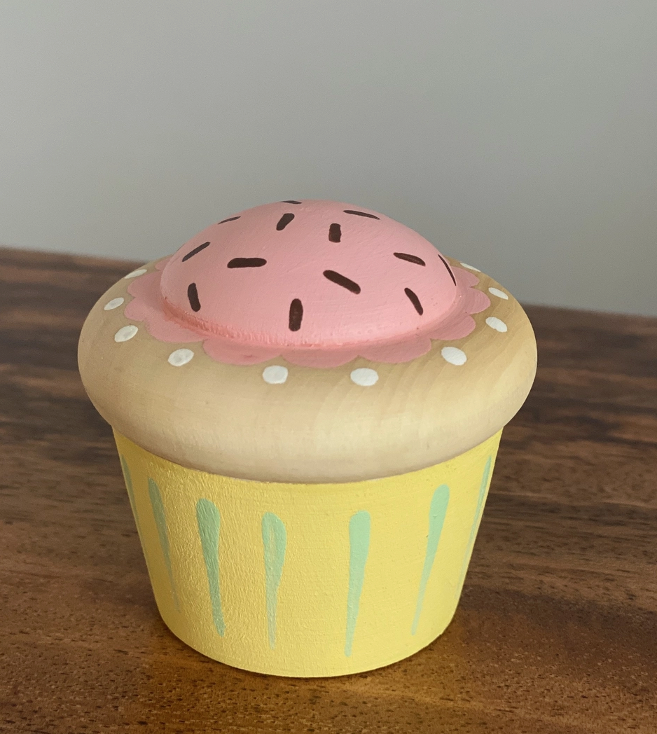 Wooden Cupcake Set